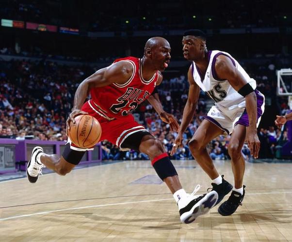 事中表现出 事中表现出