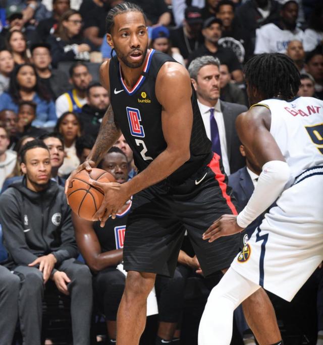 某知名球员 某知名球员