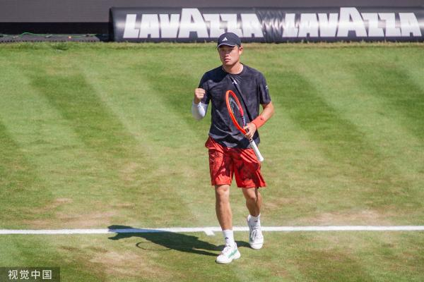 并赢得了M 并赢得了M