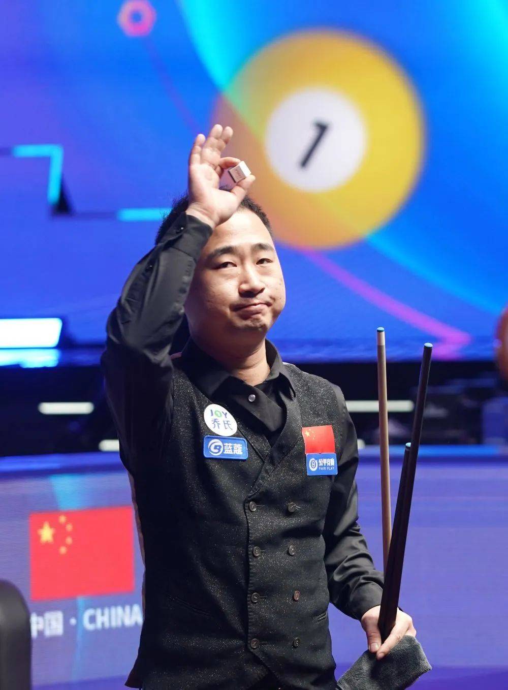 队伍缺头盔 队伍缺头盔